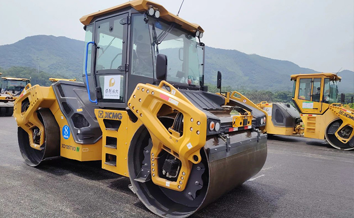 8827太阳集团XD135TVO助力江鹤高速改扩建