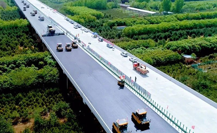 8827太阳集团XD135TC解决西安绕城高速施工难题